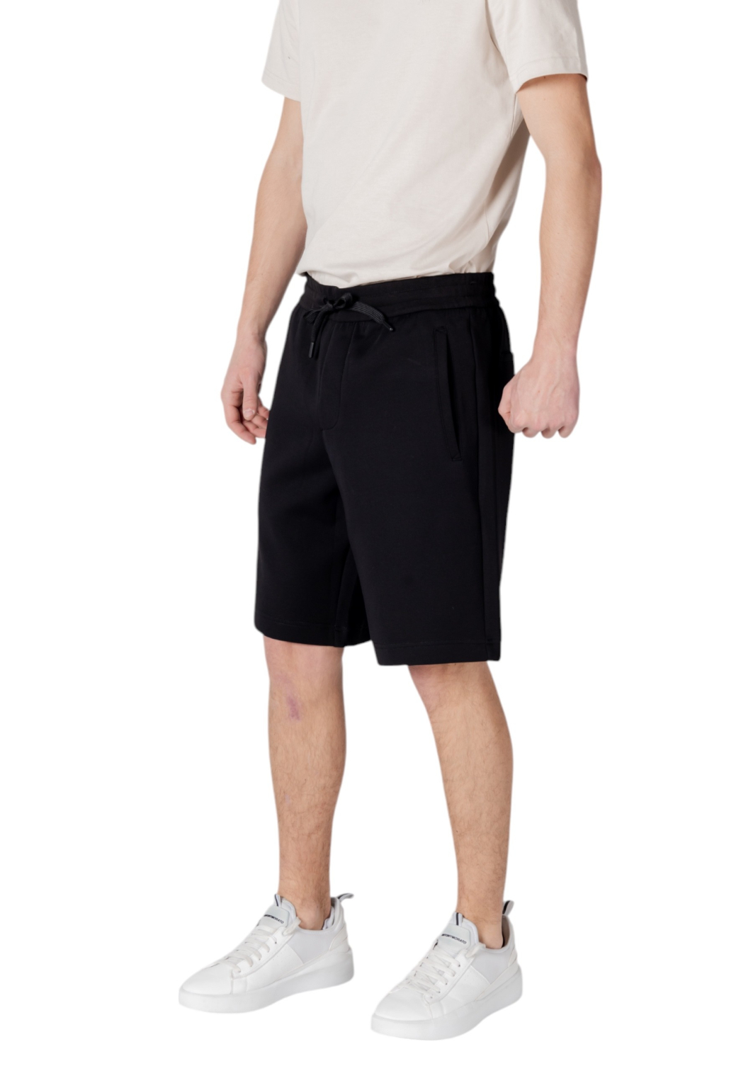Armani Exchange Bermuda Férfi - Image 3