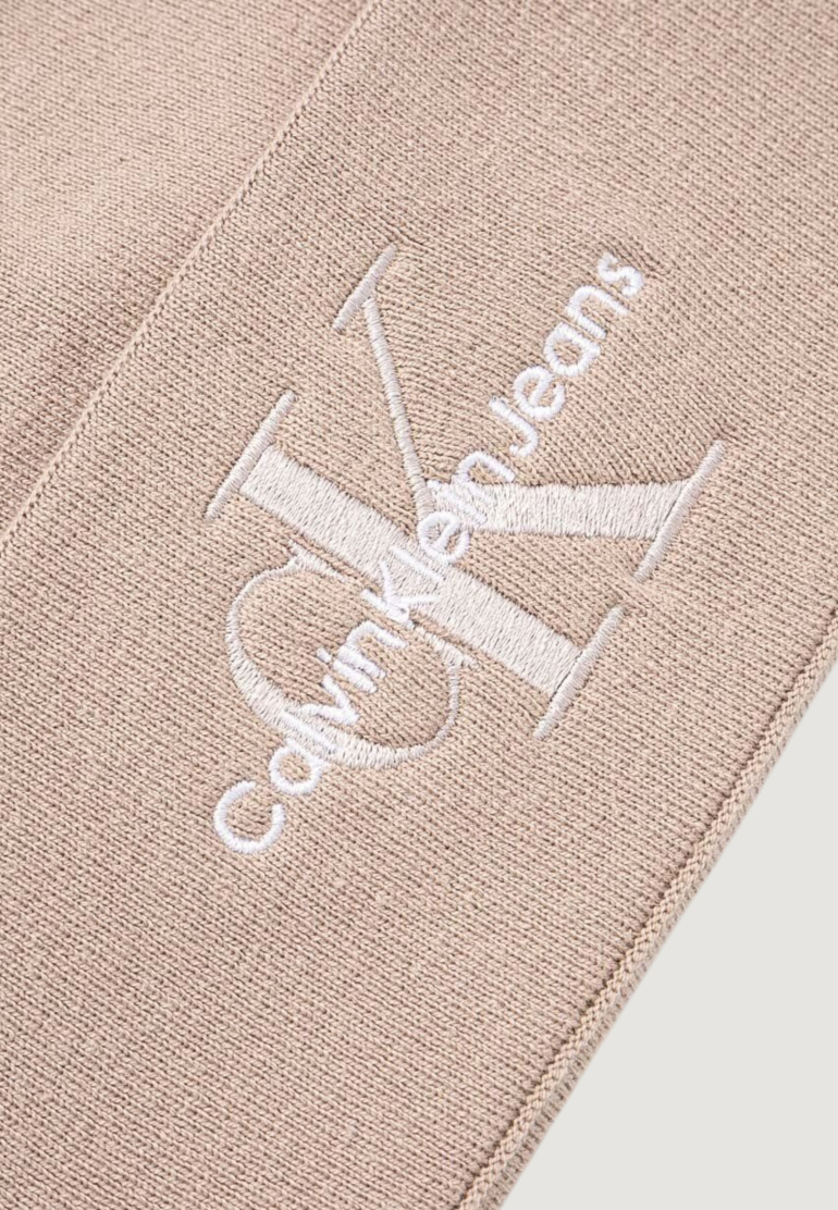 Calvin Klein Jeans Kalap Női - Image 2