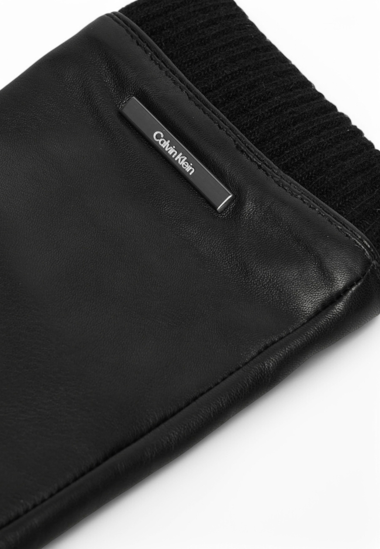 Calvin Klein Kesztyű Férfi - Image 3
