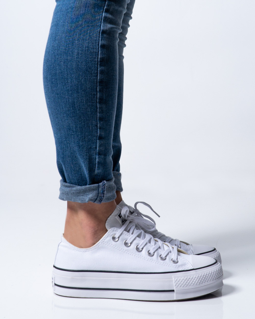 Converse Women Sneakers - Image 3